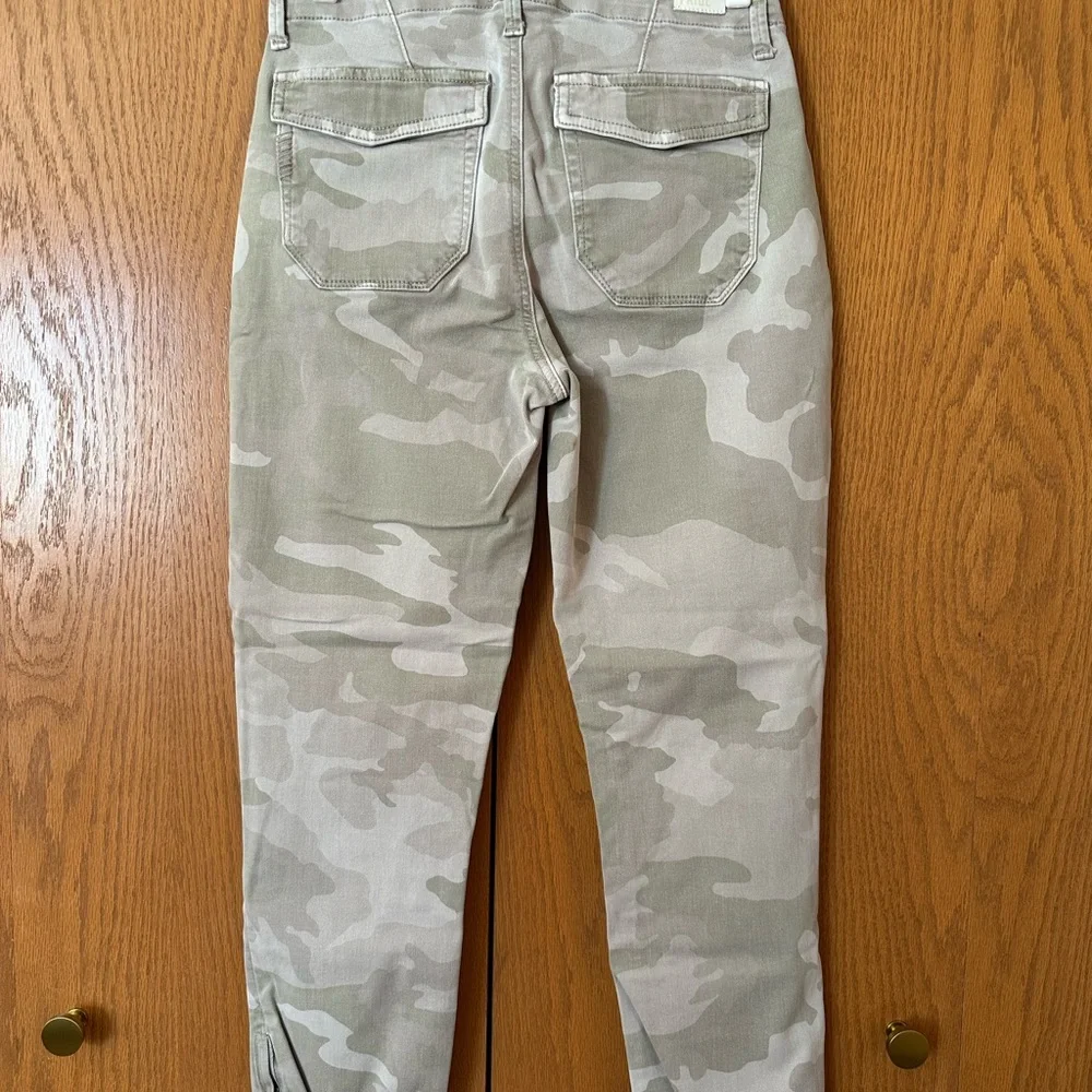 PAIGE Light Gray-Green Camo Cropped Mayslie Joggers - Picture 5 of 7